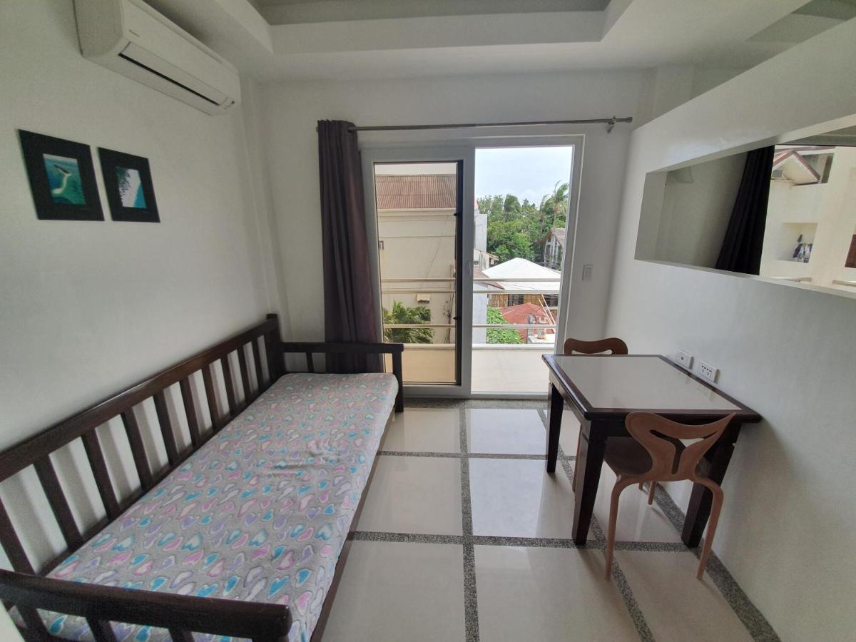 Clubboracay Apartelle Balabag  Εξωτερικό φωτογραφία